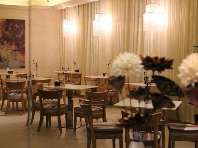Jinjiang Inn Select Xining West Wusi Road New Hualian Square Esterno foto